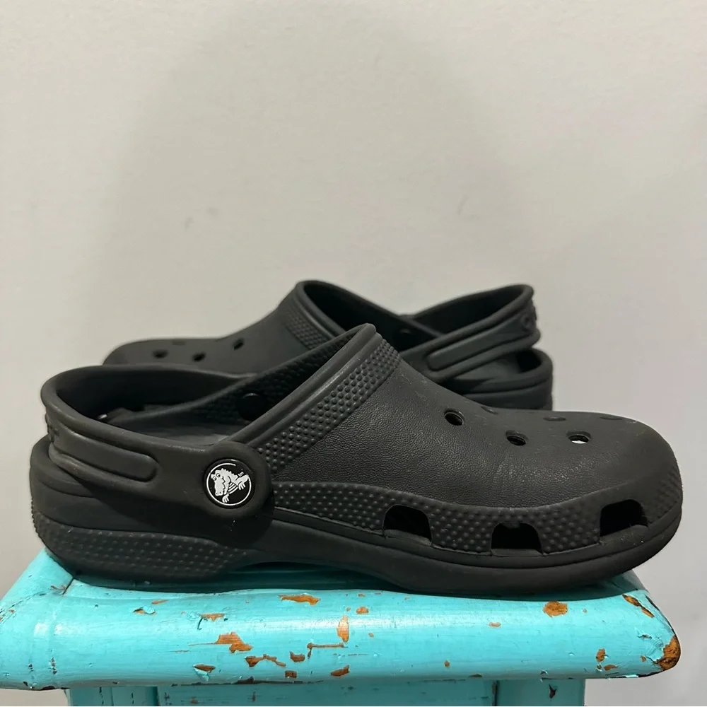 CROCS Classic Black Size J 2